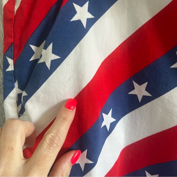 Royal & Awesome Red and White Golf Shorts with Patriotic Stripes 42 - Picture 4 of 8